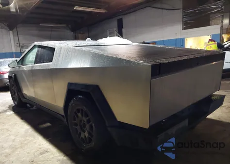 2024 Tesla Cybertruck All-Wheel Drive z USA, uszkodzony, nr VIN 7G2CEHED0RA034862